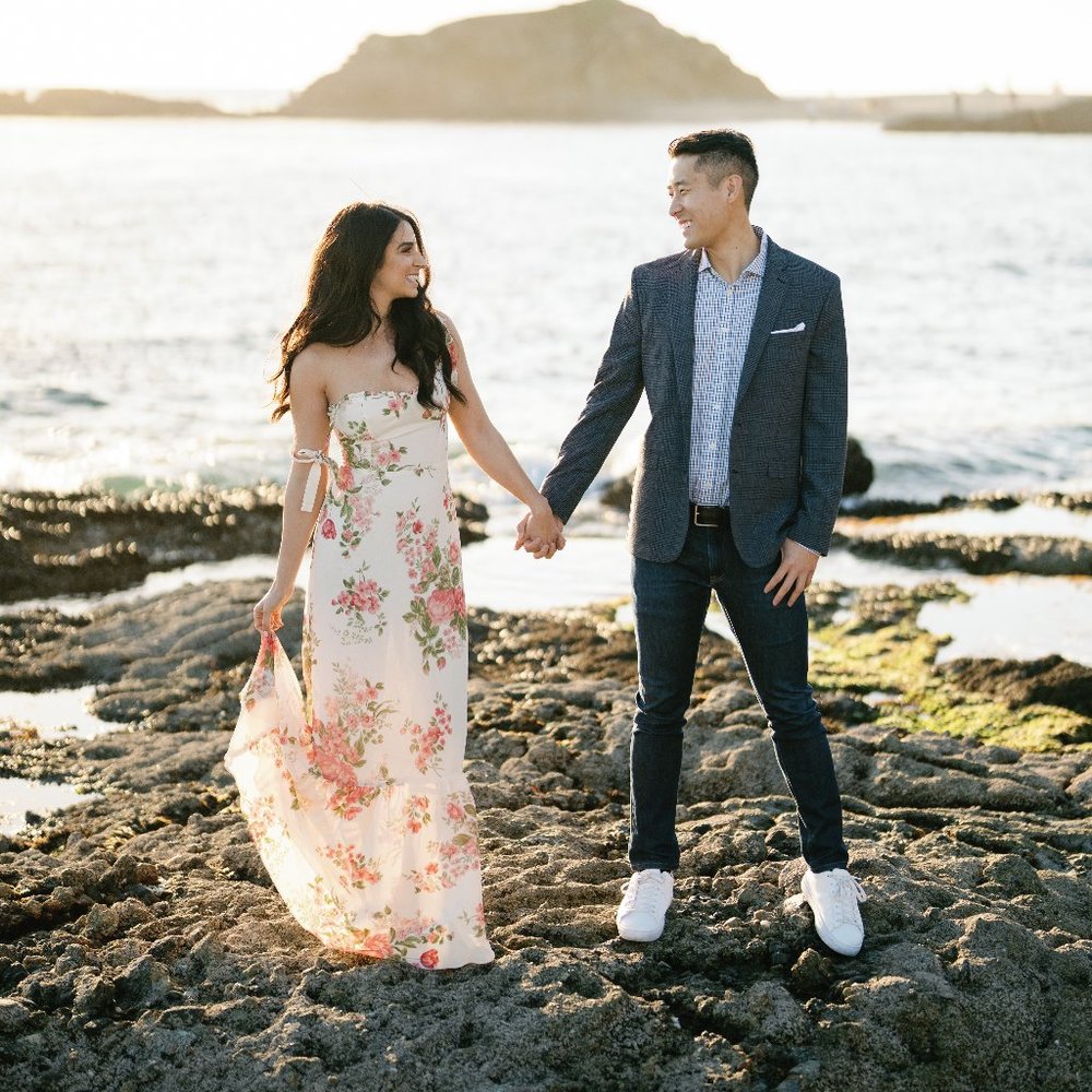 Reformation Jasen Dress Size 4 - excellent like new - corsage pattern